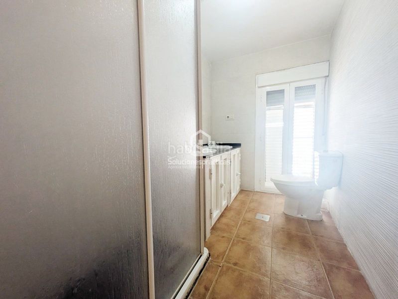 Foto d9a6b9b3-e525-4da2-9f54-5849c7919963. Casa adossada a San Felipe - El Almendral - La Merced Jaén