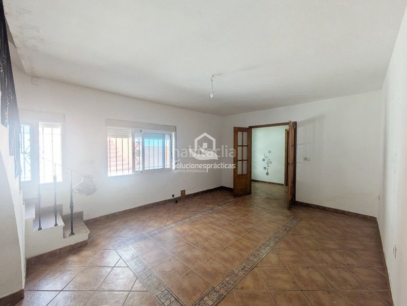 Foto db49b37c-e134-4ac8-ad33-fbae3381a398. Casa adossada a San Felipe - El Almendral - La Merced Jaén