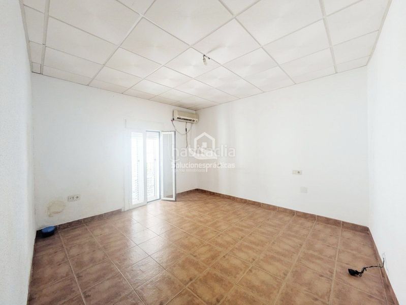 Foto dfae5380-ac26-44f3-9094-abc7ffb1e311. Casa adossada a San Felipe - El Almendral - La Merced Jaén