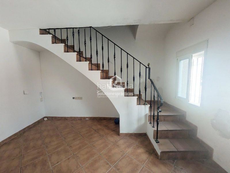Foto edd8fec4-82b8-4745-a43f-8671a7f2d15f. Casa adossada a San Felipe - El Almendral - La Merced Jaén