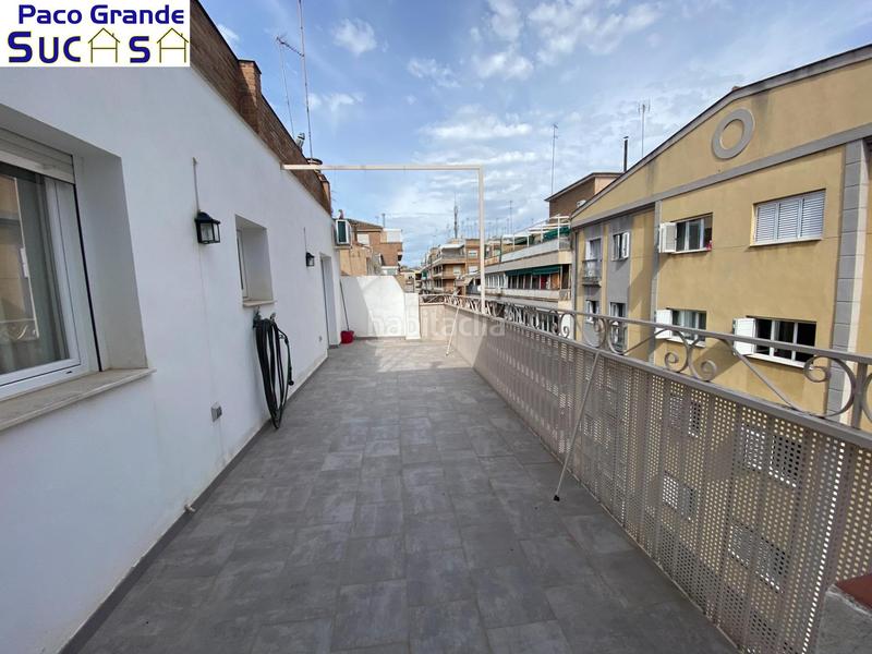 Foto 1dcd5aeb-291b-4e9a-bcbc-0a0b17893a0f. Ático  reformado con terraza en el centro en Granada