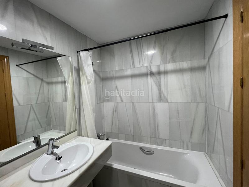 Foto fba615db-352f-484a-9bd3-70ecdd291318. Miete etagenwohnung mit heizung in Centro - Sagrario Granada