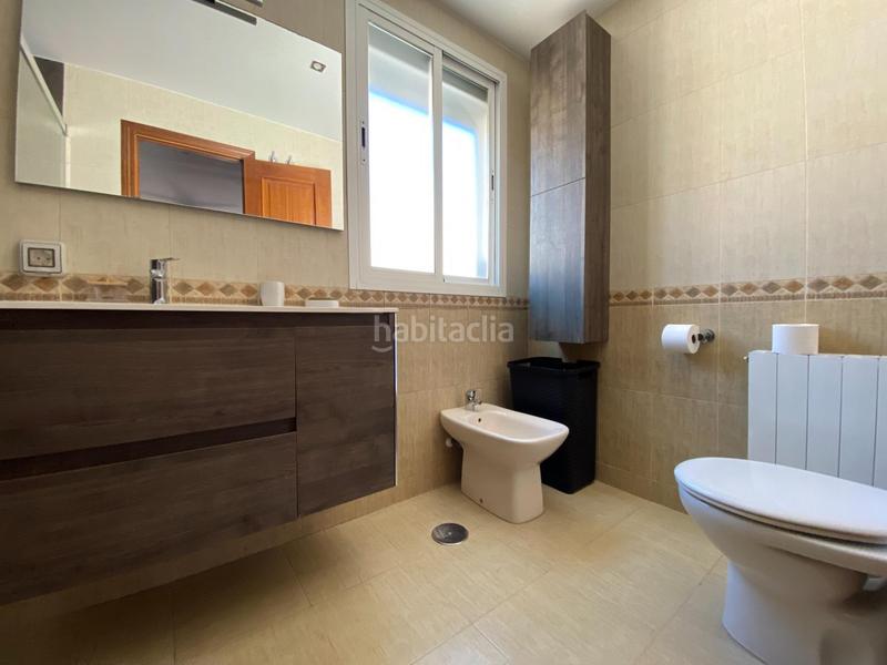 Foto 2da55fb8-0447-4f23-b16c-36c86fdd9c46. Rent semi detached house with heating in San Cayetano Churriana de la Vega