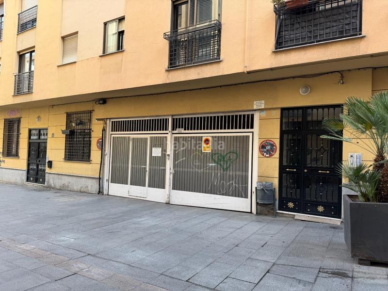 Foto 4b8c5fdd-3f71-4858-8dac-35966c34a9e1. Parking coche oportunidad en calle seminario! en Centro - Sagrario Granada