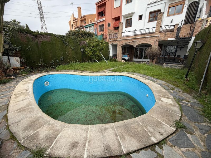 Foto 22377bcb-17f6-45b9-9cd3-fd9d6efbaa6a. Casa adossada amb piscina a Camino de los Neveros - Serrallo Granada