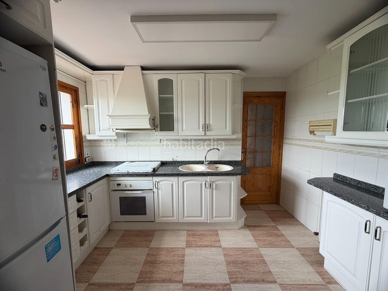 Foto 27d50ca9-4143-4508-ad68-f46a6f670f53. Casa adossada amb piscina a Camino de los Neveros - Serrallo Granada