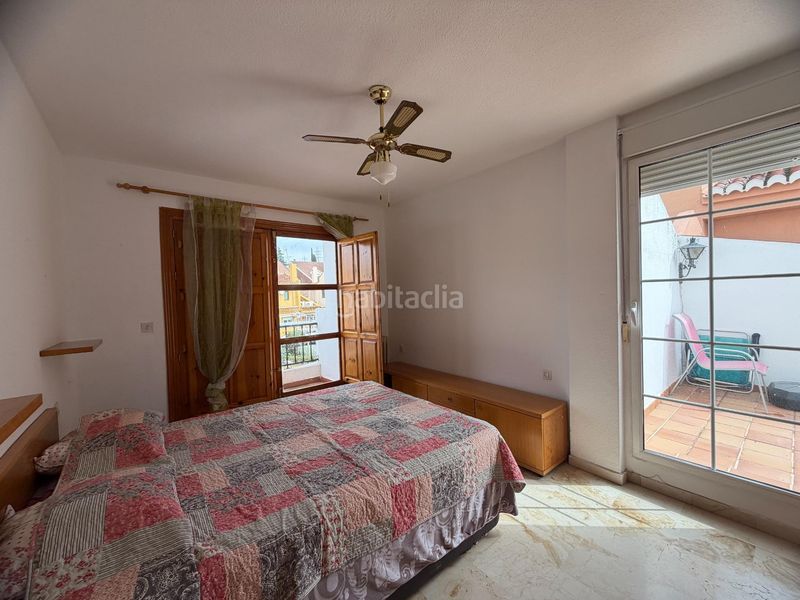 Foto bcea6e7a-586d-454d-9ac9-13bb9cb7c905. Casa adossada amb piscina a Camino de los Neveros - Serrallo Granada