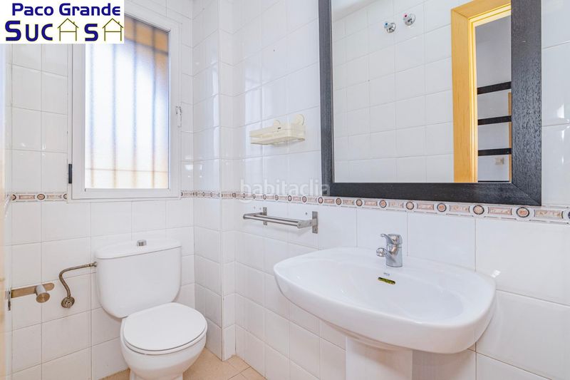 Foto e2107cec-a908-424e-a184-9ccb8bd6139d. Casa adossada amb calefacció aparcament piscina a Ogíjares