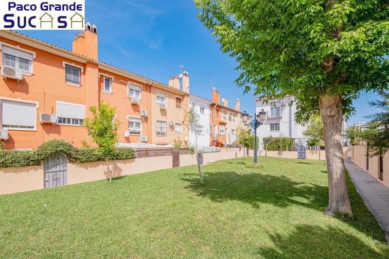 Foto f44d4559-4f56-4e18-b126-ad671717247b. Casa adossada amb calefacció aparcament piscina a Ogíjares
