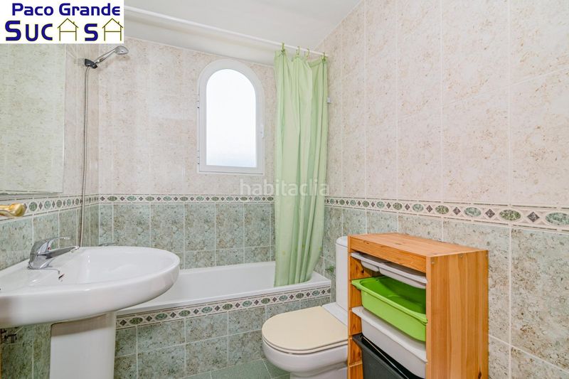Foto c870cbc9-4c33-4de6-8c77-97c3b1f4cd0b. Casa amb calefacció aparcament a Gójar