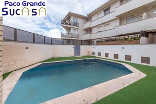 Etagenwohnung  Calle de la estación de tranvías 20. Precioso piso con dos dormitorios, garaje y trastero junto a par