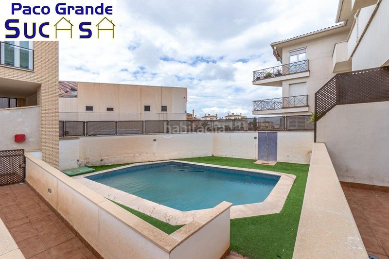 Foto 0ec4d89f-1565-442b-8de1-c4e09ef6c926. Pis a calle de la estación de tranvías 20 a Residencial Triana - Barrio Alto Gabias (Las)