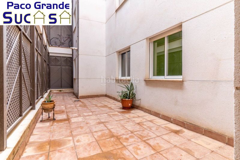 Foto 406fc4f5-8ff5-42fd-a51f-70aa93edceef. Pis a calle de la estación de tranvías 20 a Residencial Triana - Barrio Alto Gabias (Las)