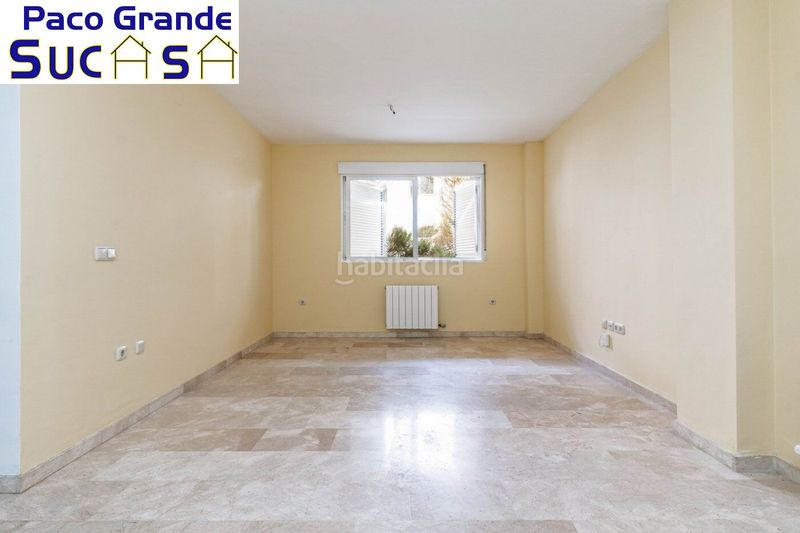 Foto 815def70-f897-4a88-84c5-7f27752dbd75. Pis a calle de la estación de tranvías 20 a Residencial Triana - Barrio Alto Gabias (Las)