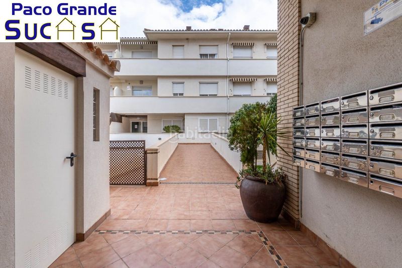 Foto ace84c00-9bd7-4854-8eb4-2dbf9335ed8a. Pis a calle de la estación de tranvías 20 a Residencial Triana - Barrio Alto Gabias (Las)