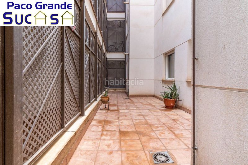 Foto bc0b2255-89d6-4d7d-b4de-3b75af724282. Pis a calle de la estación de tranvías 20 a Residencial Triana - Barrio Alto Gabias (Las)