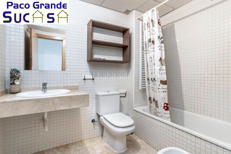 Foto d72625f4-78ce-4624-a197-a4c707812ee2. Pis a calle de la estación de tranvías 20 a Residencial Triana - Barrio Alto Gabias (Las)