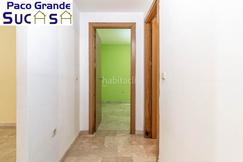 Foto f3008833-448e-4d26-a4e0-ec12f8b15e92. Pis a calle de la estación de tranvías 20 a Residencial Triana - Barrio Alto Gabias (Las)