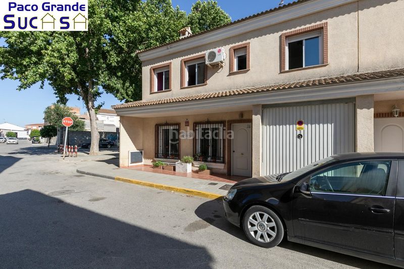 Foto 12f94641-04ce-4ea9-a488-7540c58cfa00. Casa aparellada amb calefacció aparcament a Fuente Vaqueros