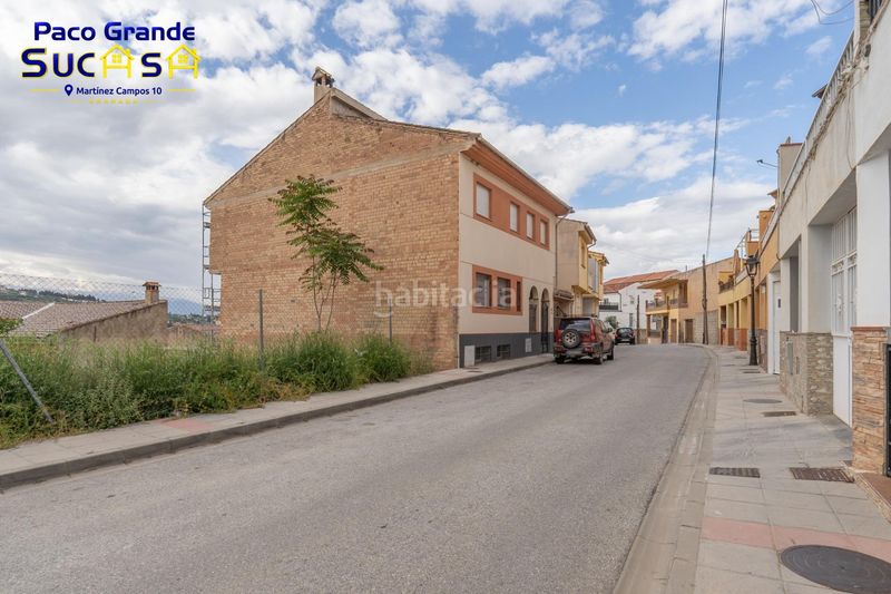 Foto b2732432-6020-475c-961d-0ae87fceb928. Casa amb aparcament a Alfacar