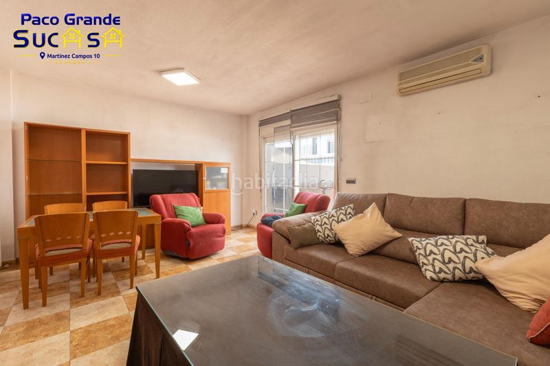 Foto bf35c24b-5c85-432f-bd82-ea1467e7411b. Casa adossada amb calefacció aparcament a Maracena