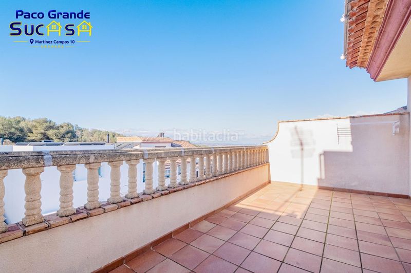 Foto 9aab2192-d3d0-4202-9075-74ea55ea1144. Casa adossada amb calefacció aparcament piscina a Zubia (La)