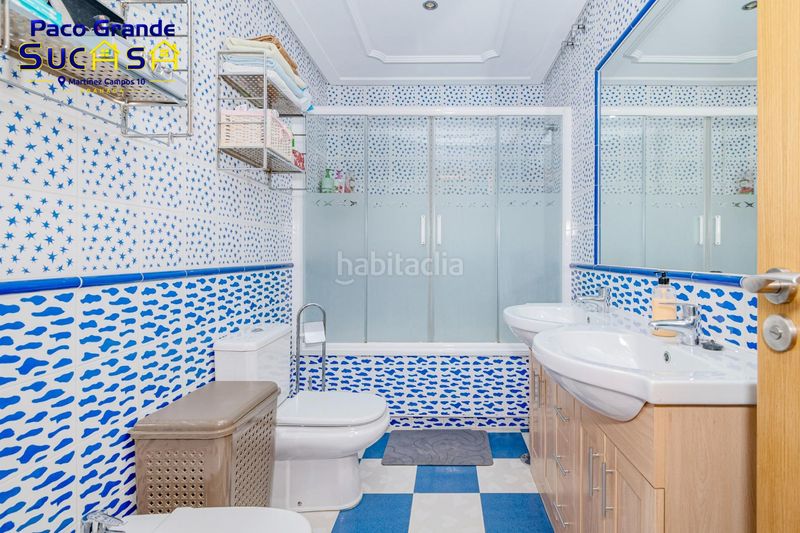 Foto c167c92c-ce50-4b93-9425-265df7edc239. Casa adossada amb calefacció aparcament piscina a Zubia (La)