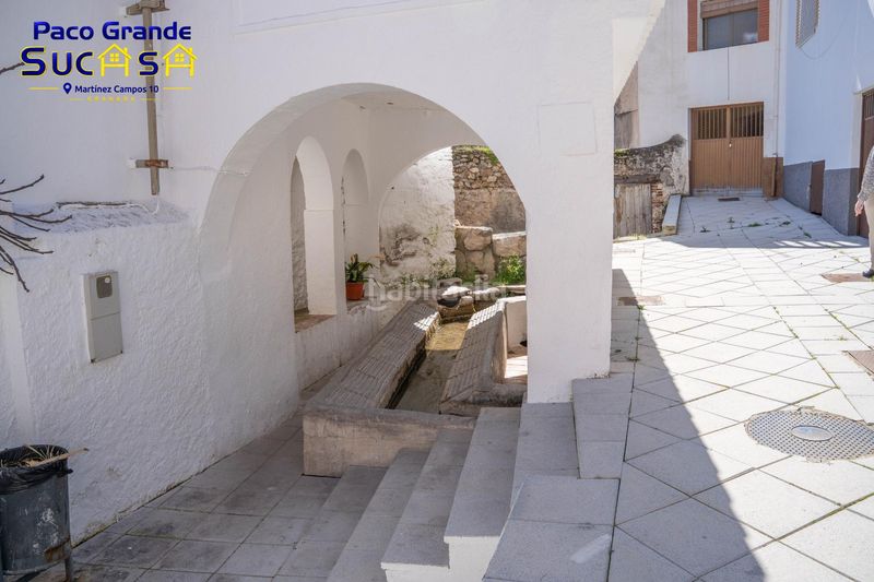 Foto f6352f8f-8b73-40cc-8b49-603e168f5c4f. Casa a Albuñuelas