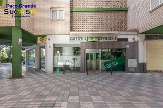 Local Comercial a Calle profesor francisco dalmau 11. Venta de cafetería la contraviesa de 160 m2  junto a alcampo