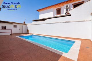 Chalet  Calle de dalí. Espectacular chalet independiente con piscina en tocón íllora  5