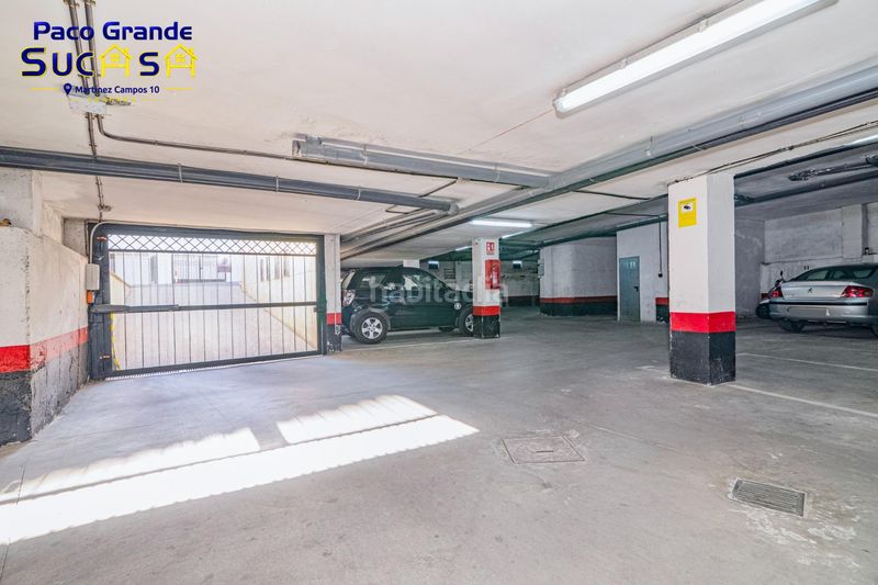 Foto a524a983-bf92-476b-a3fd-c5461afda1db. Aparcament cotxe a calle calle campanario 13 a Cájar