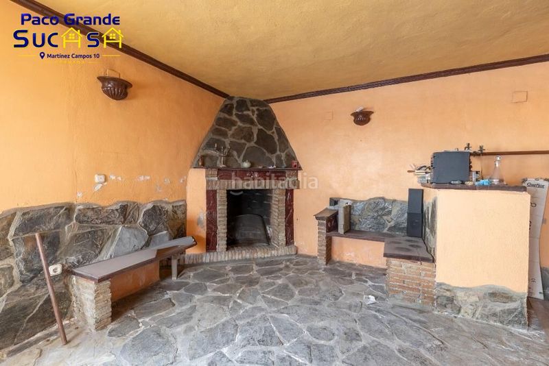 Foto 1cb7d7e3-b17c-408f-9211-e84f1ce00e94. Casa adossada amb aparcament a Joaquina Eguaras Granada