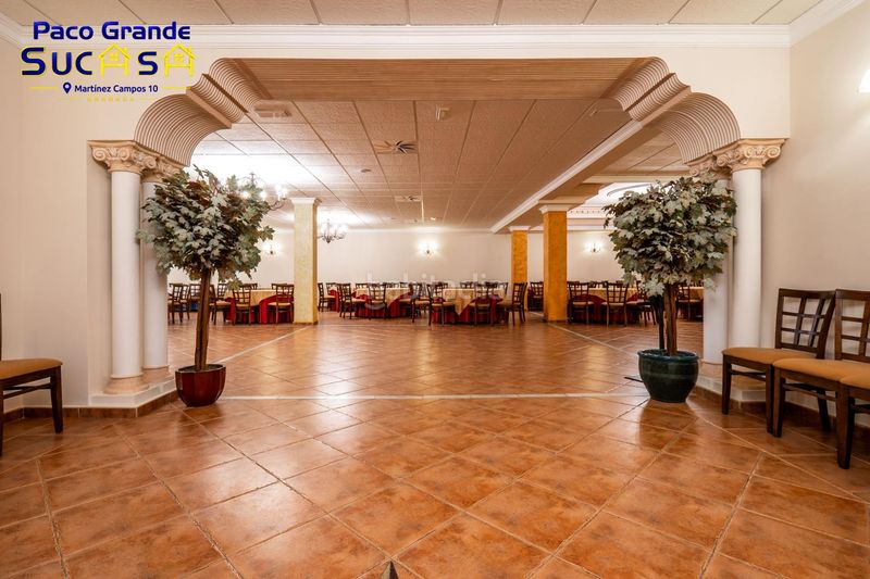 Foto fc853b0a-1ca7-4b18-ae24-85753487a21e. Building in autovia a-92 salida 27 in Diezma