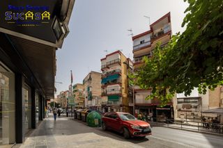 Pis a Avenida DE DILAR 63