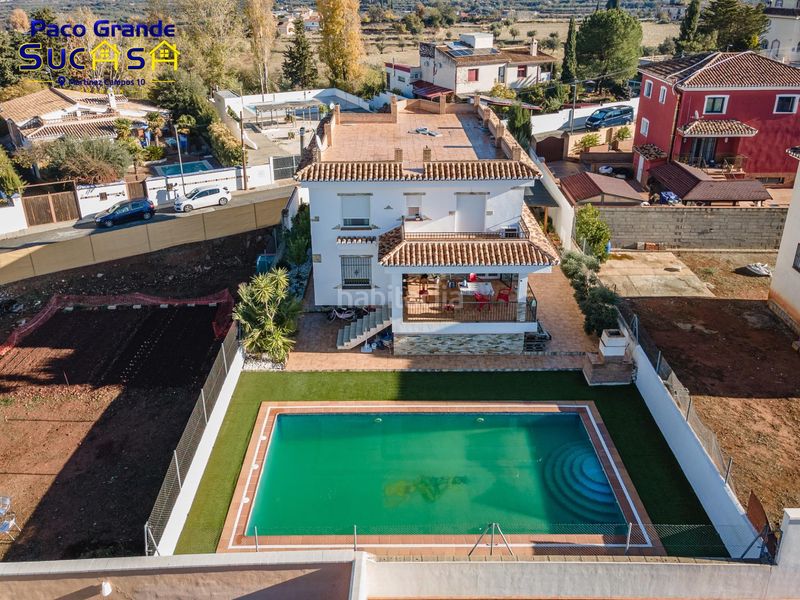 Foto 9f3bd110-fd41-4c39-b2b2-e4a28686a742. Chalet in ldo. sanson carrasco 10 in Villa de Otura
