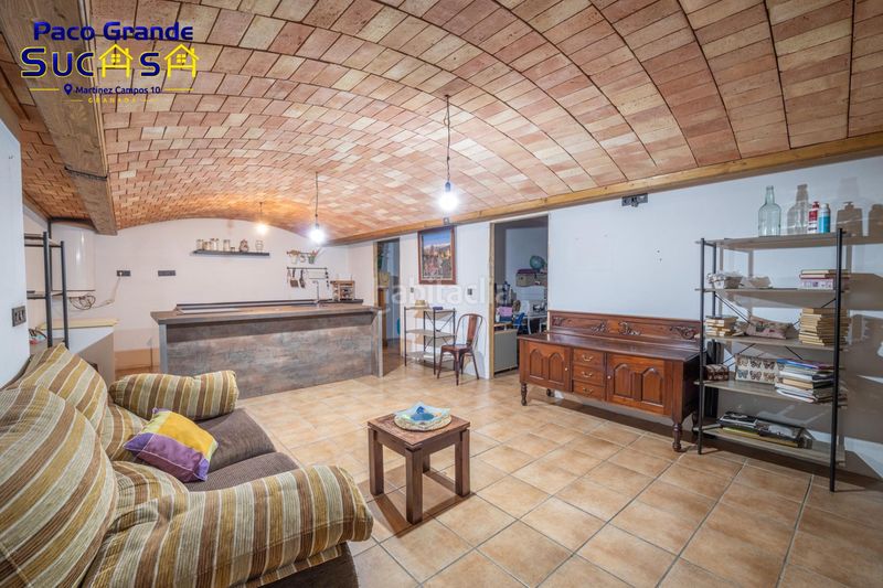 Foto e0abeb82-4f71-4823-aa28-ca2bd6625072. Chalet in ldo. sanson carrasco 10 in Villa de Otura