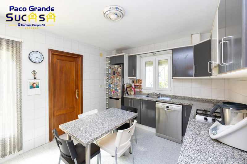 Foto c13694fa-cc4f-48bc-9e59-383e2f01402b. Casa aparellada amb calefacció aparcament piscina a Ogíjares