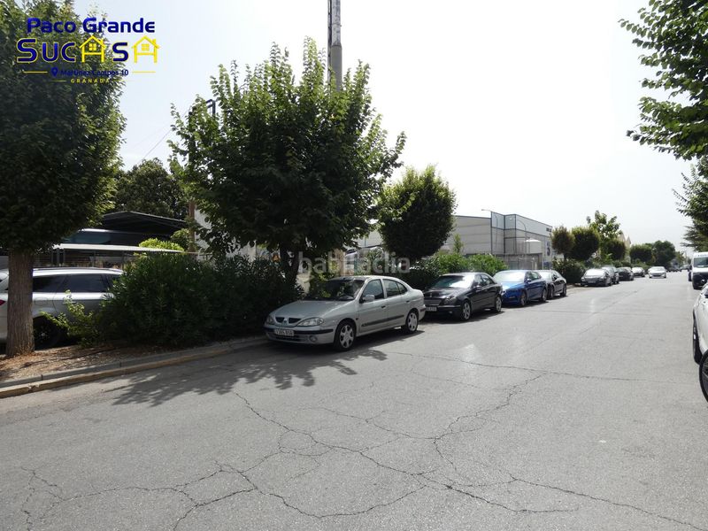Foto efdbd45b-93b3-4b79-9e2e-eb9f76c1a1ff. Local comercial a Albolote