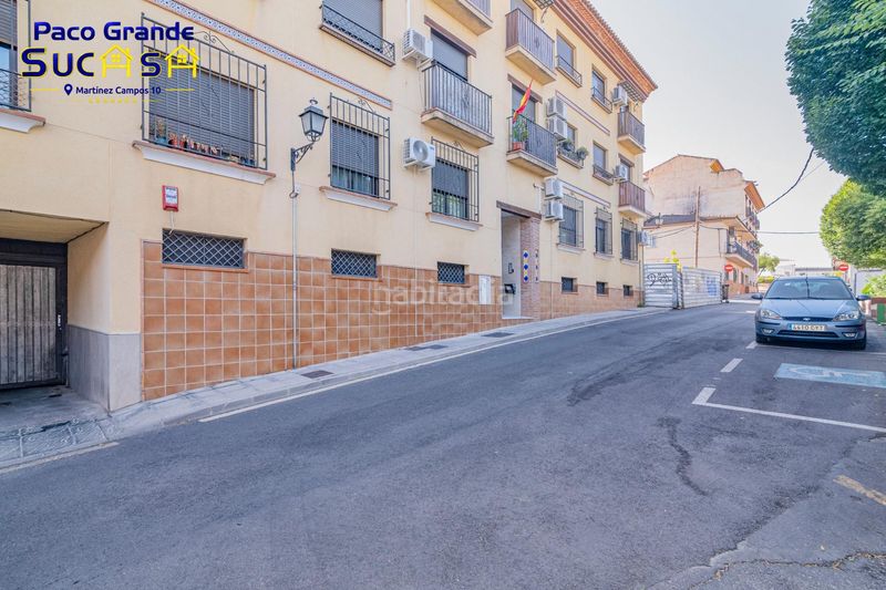 Foto ba8ab779-87a6-4fb2-81a6-540c0e474eb4. Planta baixa amb calefacció aparcament a La Zubia Ciudad Zubia (La)