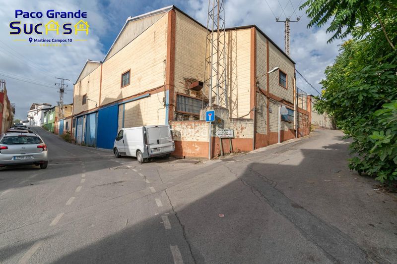 Foto 44a9df3d-933a-4fd0-82ba-2f11e6c6b3cb. Nau industrial a Jun