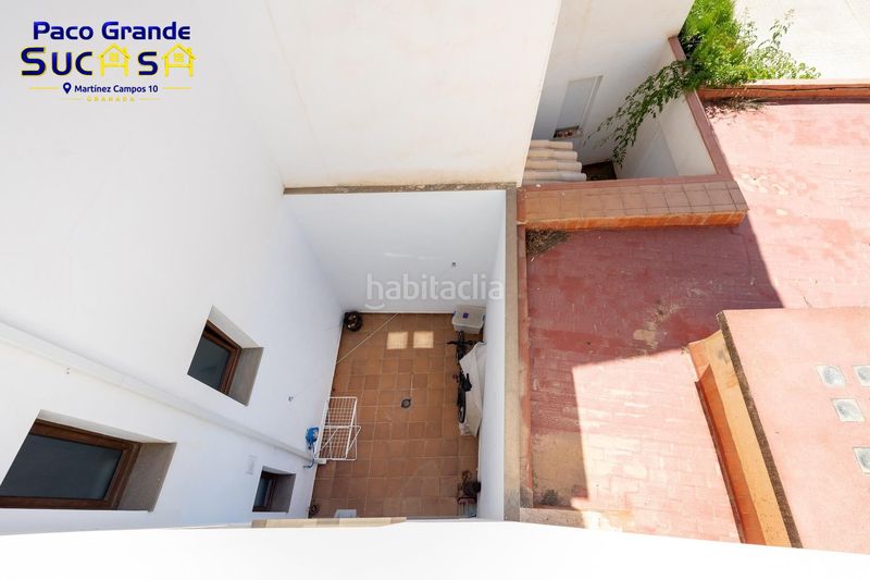 Foto b7145cd0-6f0c-415c-8933-ebc6e216e3ff. Edifici a La Zubia Ciudad Zubia (La)