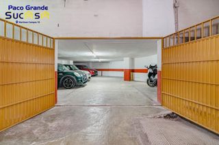 Aparcament cotxe a Calle Calle Triana Baja 4