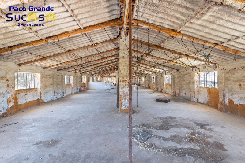 Foto b695e2ef-67db-479b-8a9d-fda0f86cc940. Casa en carretera 22 propiedad singular con más de 1.500 m2 construidos y 2.000 m2 de parcela! en Iznalloz