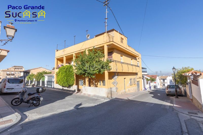 Foto 4f1331b3-9559-47d5-a7af-927e4f7e4c13. Casa bifamiliare in calle golondrina 2 in La Zubia Ciudad Zubia (La)