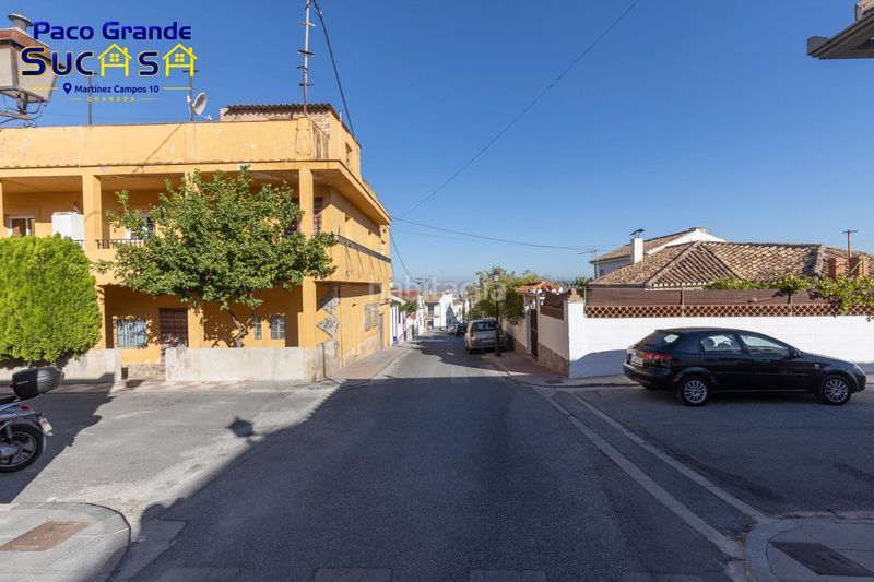 Foto bb3327c9-ad63-4dcd-9dc0-5789fc6f082f. Casa bifamiliare in calle golondrina 2 in La Zubia Ciudad Zubia (La)