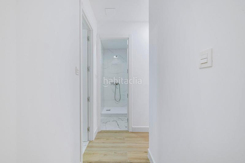 Foto 4c5cbd75-f3f9-414b-b6bc-9b390172773e. Piso  en venta cerca del hospital traumatológico en Granada