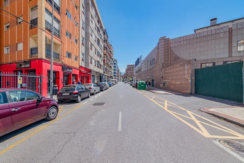 Foto aa145f7b-f14d-4fde-ad36-d54c3e580883. Piso  en zona hipercor en Camino de Ronda Granada