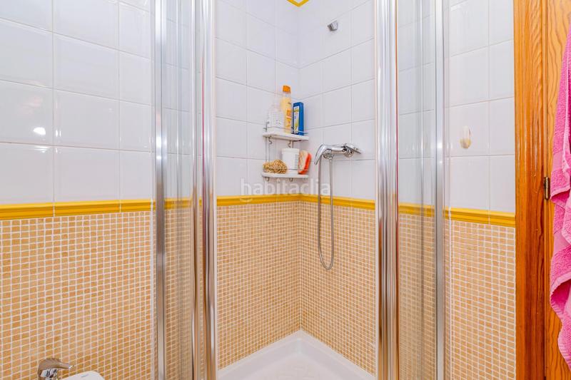 Foto d548e34a-68b1-4b24-a935-bf2a70402218. Casa adossada a calle santa clara 8 a La Zubia Ciudad Zubia (La)