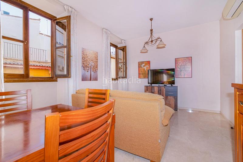 Foto eb64eeaf-fd25-46cd-a344-2c91079dc75c. Apartamento  céntrico capital en Centro - Sagrario Granada