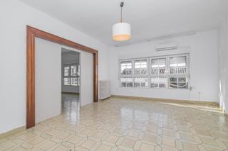 Pis  Calle san jeronimo. Piso en venta céntrico de 5 dormitorios